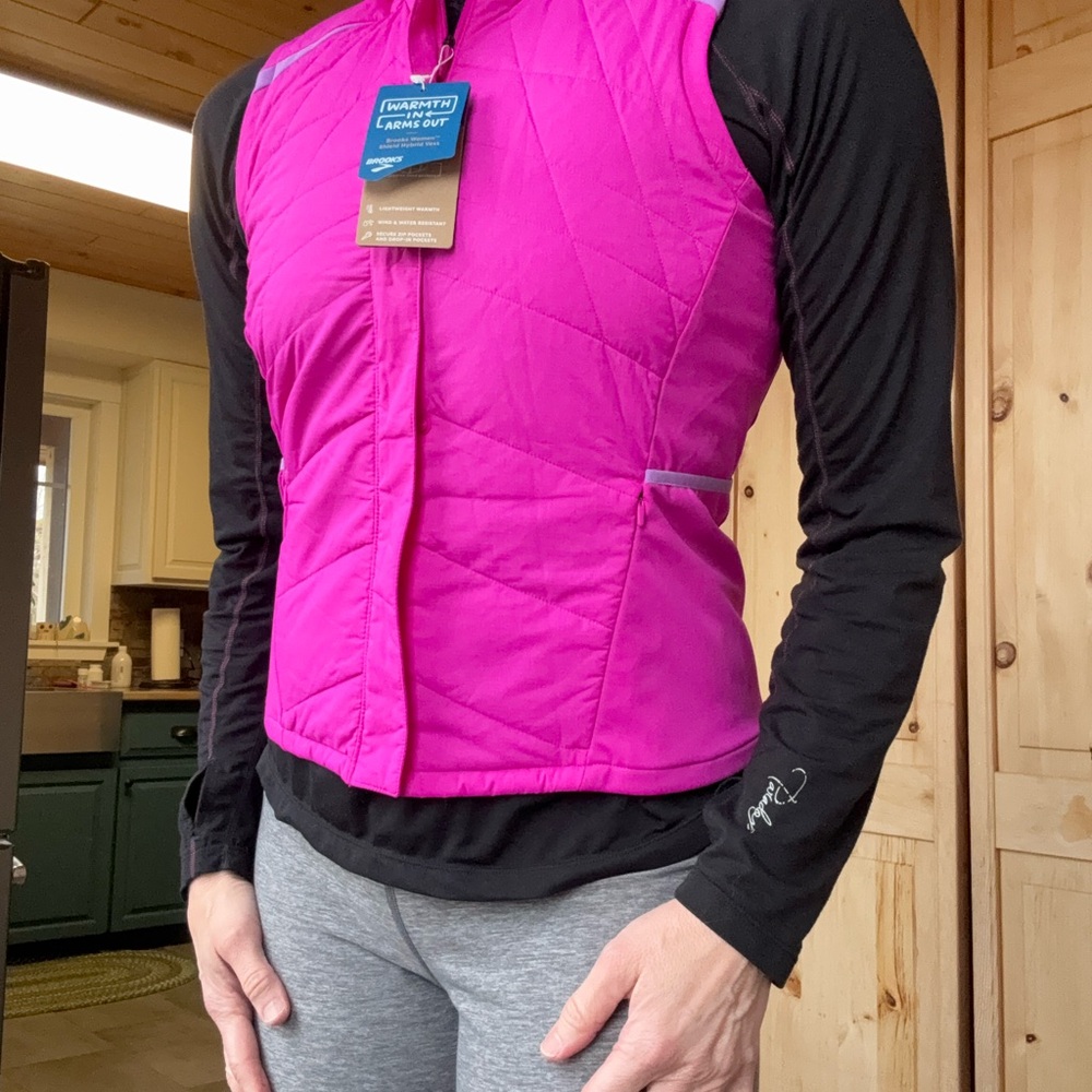 Brooks  Women's Pink running vest